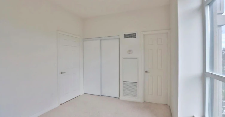 TH 105-220 Forum Drive, Mississauga, ON, L4Z 4K1 - 13