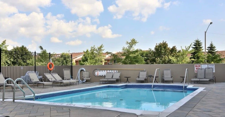 TH 105-220 Forum Drive, Mississauga, ON, L4Z 4K1 - 22