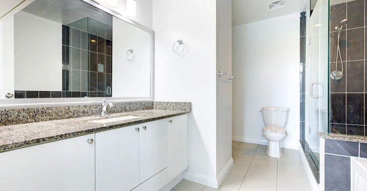 101-55 Eglinton Avenue W, Mississauga, ON, L5R 0E4 - 19