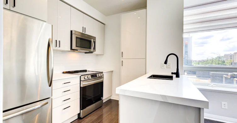 101-55 Eglinton Avenue W, Mississauga, ON, L5R 0E4 - 10