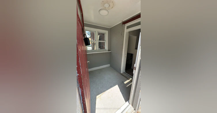 54 Twenty Third Street, Toronto, ON, M8V 3N1