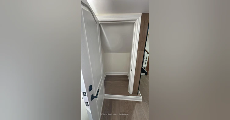 54 Twenty Third Street, Toronto, ON, M8V 3N1 - 14