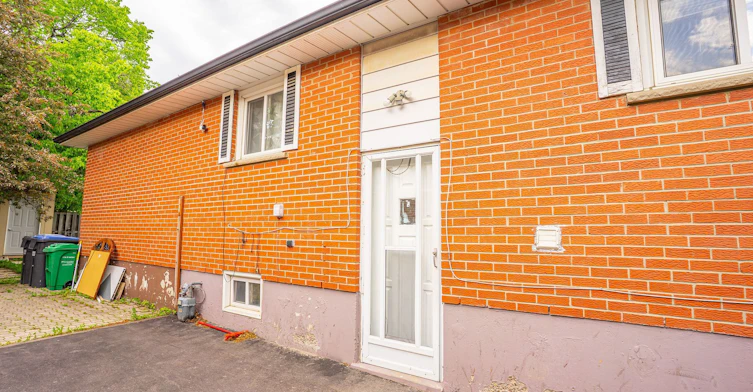 24 Bingham Road, Brampton, ON, L6V 2K1 - 2