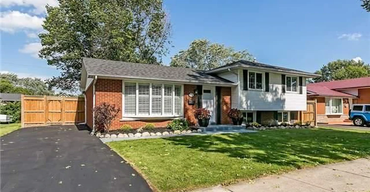 273 Kenwood Avenue, Burlington, ON, L7L 4L9 - 2