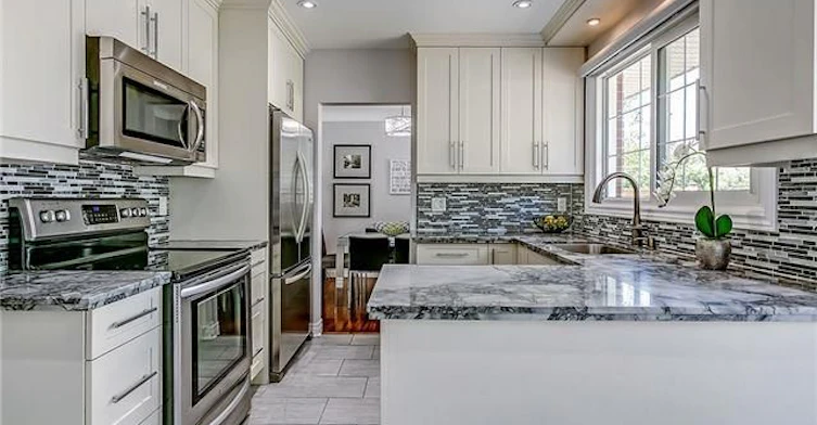 273 Kenwood Avenue, Burlington, ON, L7L 4L9 - 9