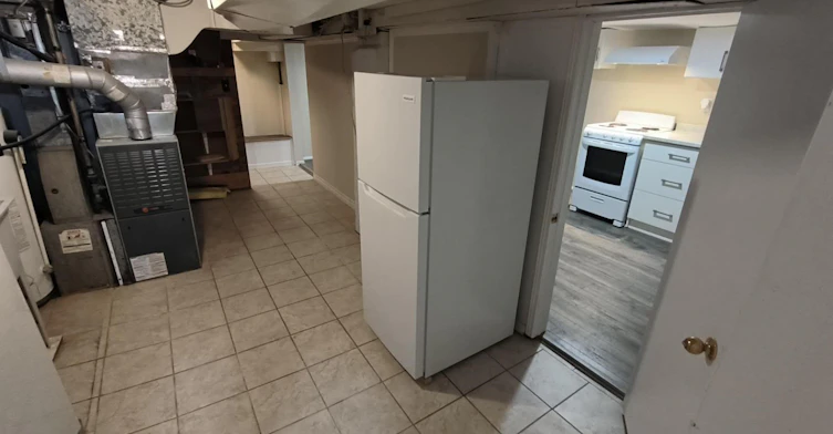 55 Chamberlain B1 Avenue, Toronto, ON, M6E 4J9 - 5