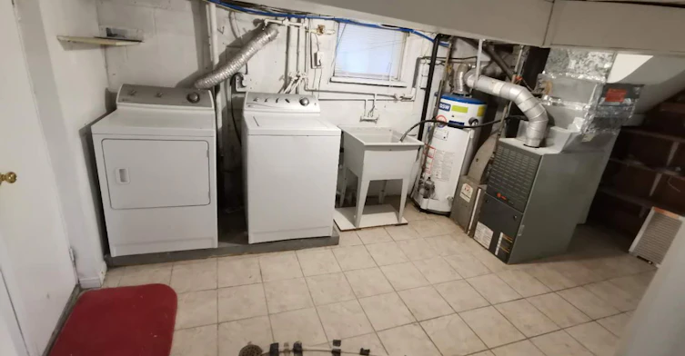 55 Chamberlain B1 Avenue, Toronto, ON, M6E 4J9 - 6