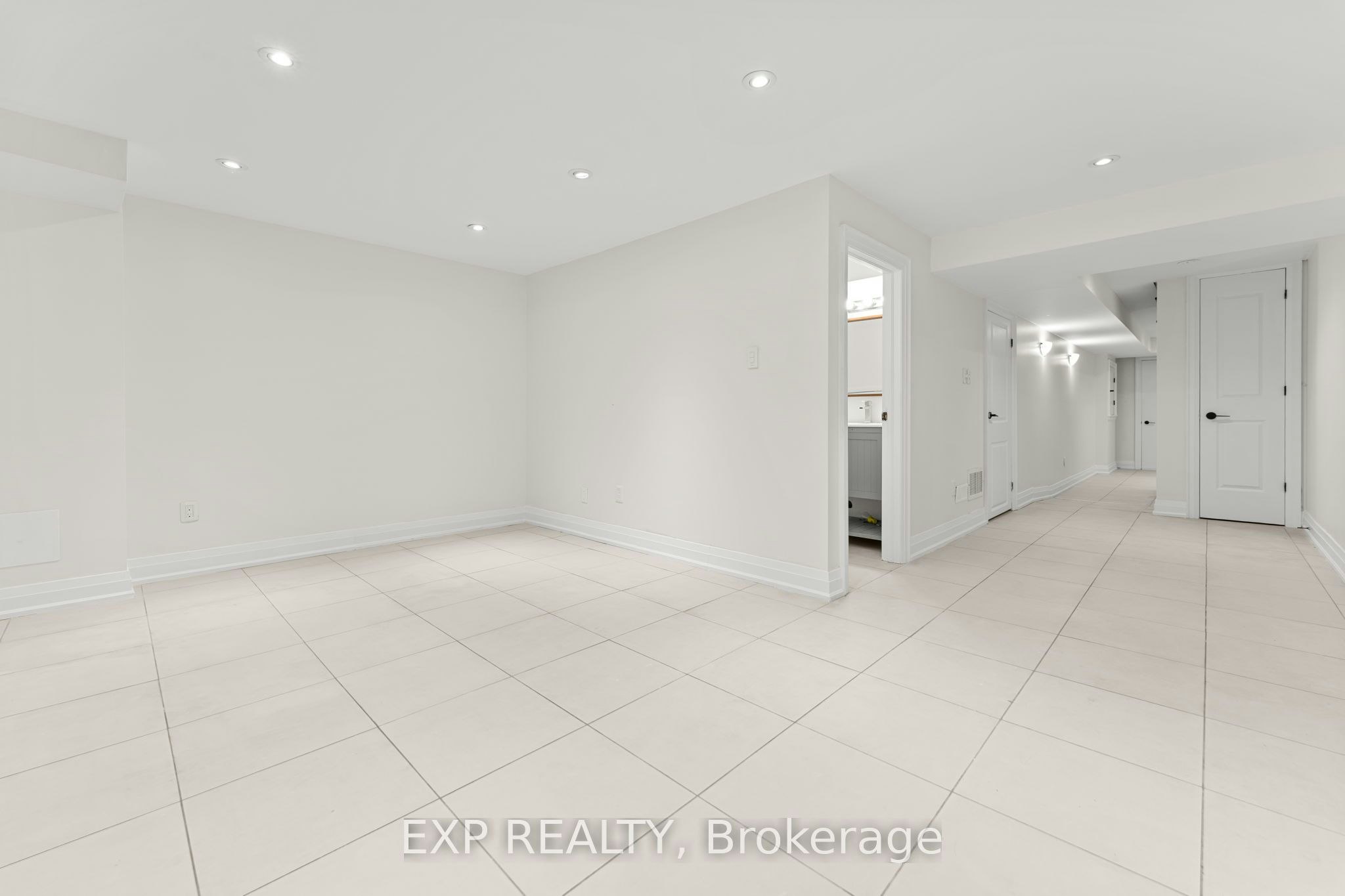 17 Harrison Avenue, Mississauga, ON, L5H 2N8 - 35