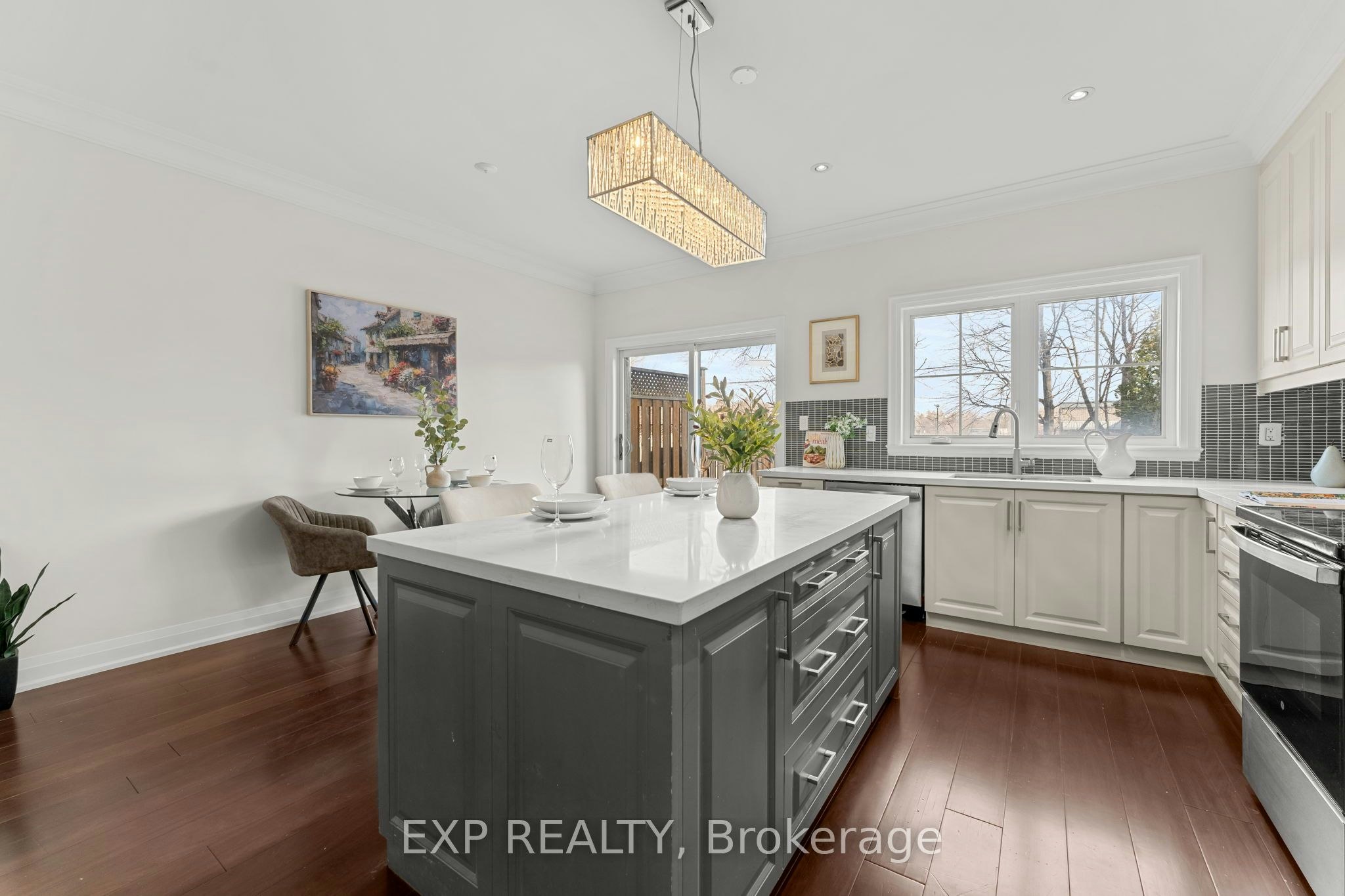 17 Harrison Avenue, Mississauga, ON, L5H 2N8 - 8