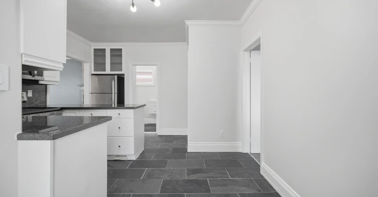 1052 Alexandra Avenue, Mississauga, ON, L5E 1Z8 - 12