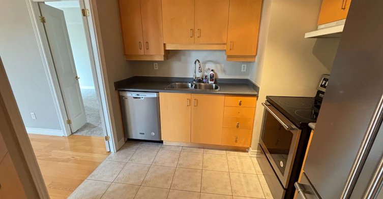 405-60 Old Mill Road, Oakville, ON, L6J 7V9 - 5
