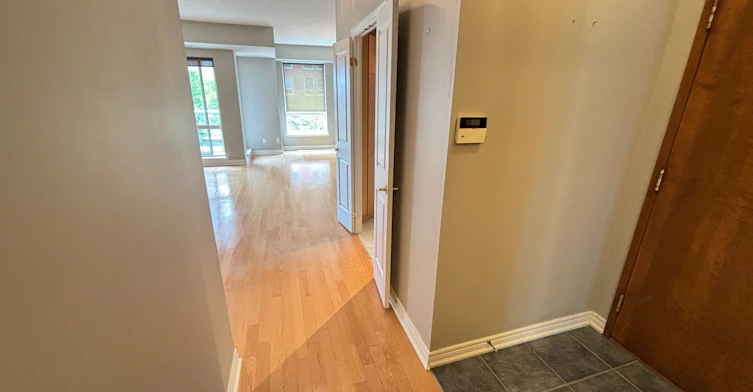 405-60 Old Mill Road, Oakville, ON, L6J 7V9 - 2