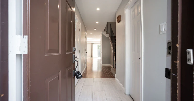 447 Ontario Street, Milton, ON, L9T 3J4 - 2