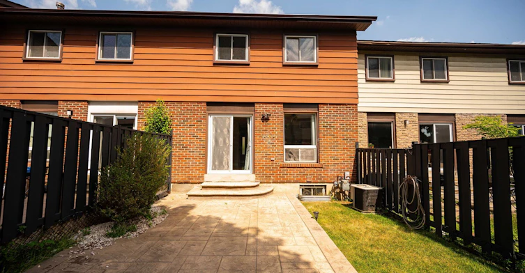 447 Ontario Street, Milton, ON, L9T 3J4 - 49