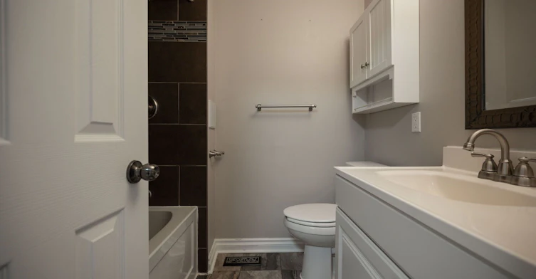 447 Ontario Street, Milton, ON, L9T 3J4 - 39