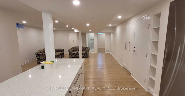 2564 Comet Court, Mississauga, ON, L5K 2R4 - 4