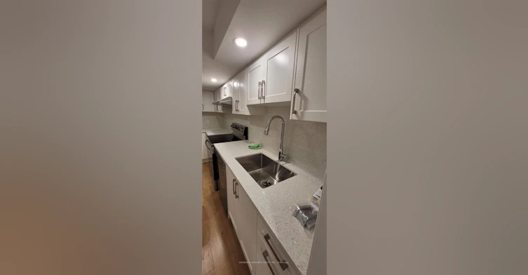 2564 Comet Court, Mississauga, ON, L5K 2R4 - 7