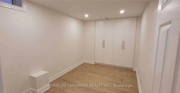 2564 Comet Court, Mississauga, ON, L5K 2R4 - 11