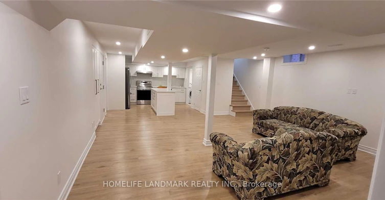 2564 Comet Court, Mississauga, ON, L5K 2R4 - 3