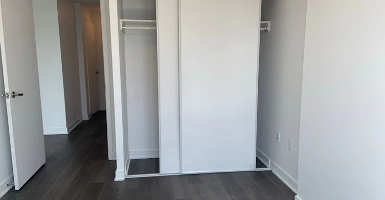 1502-3900 Confederation Parkway, Mississauga, ON, L5M 0M3 - 3