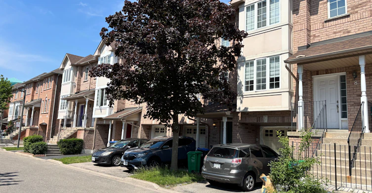 10-80 Acorn Place, Mississauga, ON, L4Z 4C9