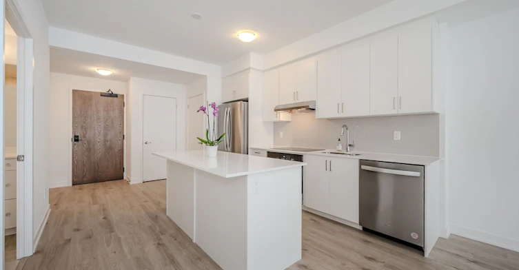 1106-1035 Southdown Road, Mississauga, ON, L5J 0A1 - 8