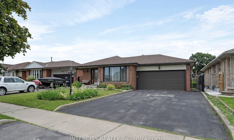 7279 Vernor Drive