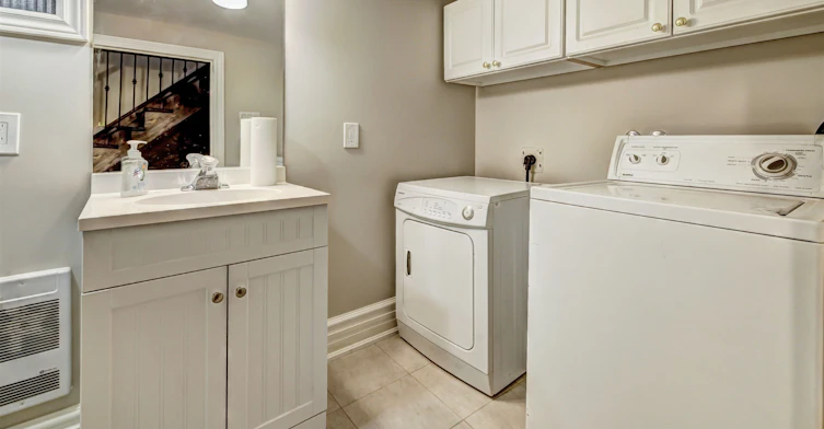 1168 Dovercourt Road, Toronto, ON, M6H 2X9 - 18
