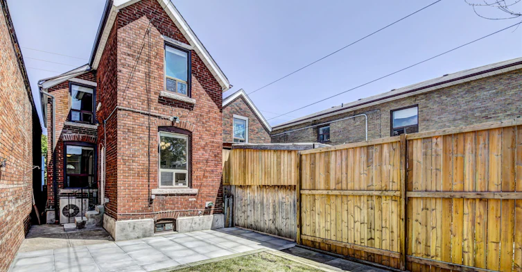 1168 Dovercourt Road, Toronto, ON, M6H 2X9 - 21