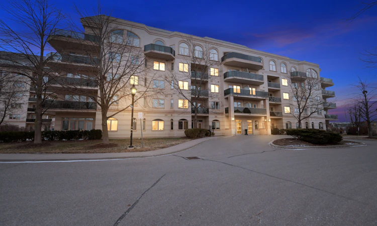 205-3 Dayspring Circle