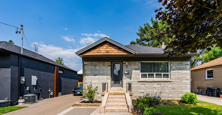 Upper-41 Treeview Drive, Toronto, ON, M8W 4C1 - 3