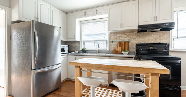 Upper-41 Treeview Drive, Toronto, ON, M8W 4C1 - 9
