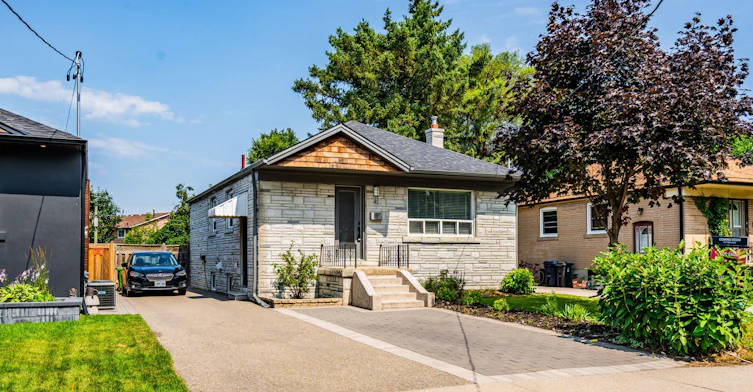 Upper-41 Treeview Drive, Toronto, ON, M8W 4C1