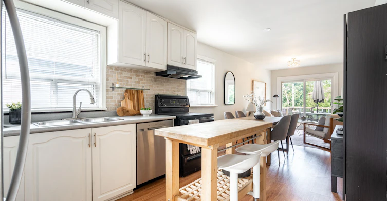 Upper-41 Treeview Drive, Toronto, ON, M8W 4C1 - 10