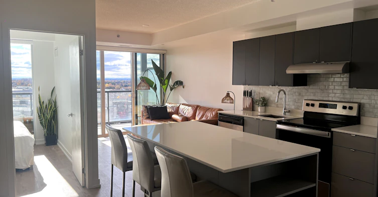 A703-3210 Dakota Commons Circle, Burlington, ON, L7M 2A8 - 2