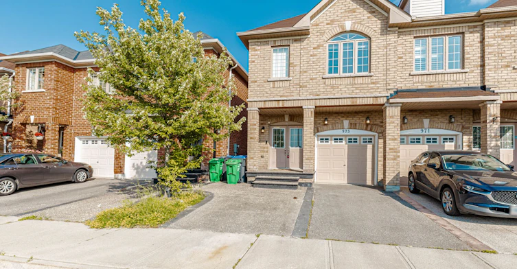 Upper-973 Francine Crescent, Mississauga, ON, L5V 0E2 - 2