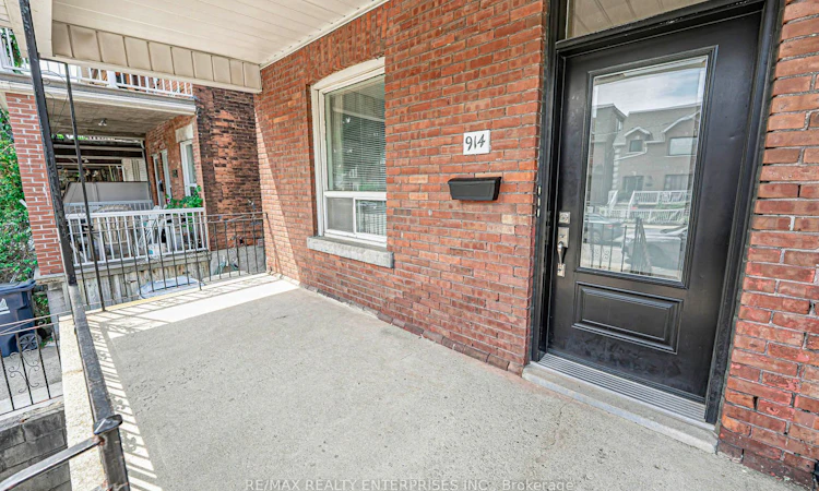 914 Dovercourt Road