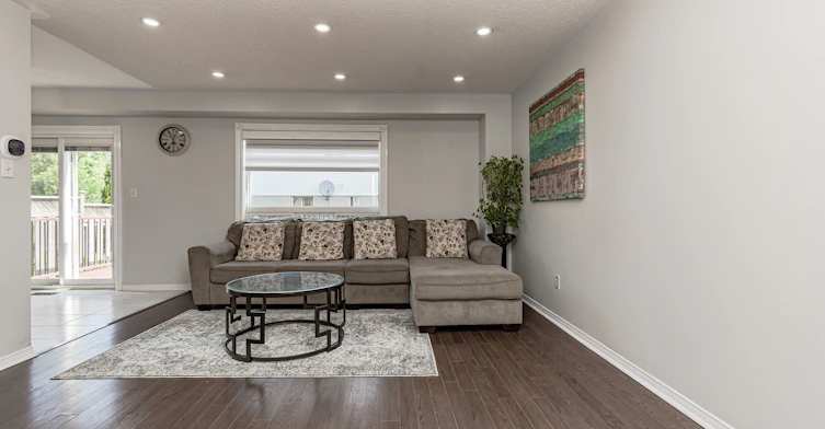 2084 White Dove Circle, Oakville, ON, L6M 3R6 - 2