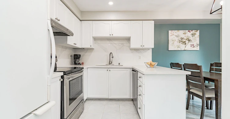 2084 White Dove Circle, Oakville, ON, L6M 3R6 - 5