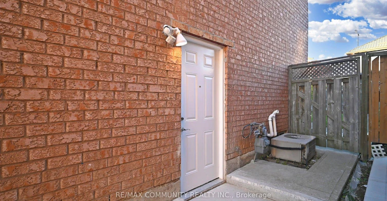 Basement-32 Faywood Drive, Brampton, ON, L6Y 4K3 - 2