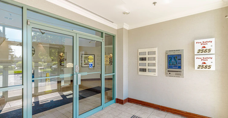 506-2565 Erin Centre Boulevard, Mississauga, ON, L5M 6Z8 - 4