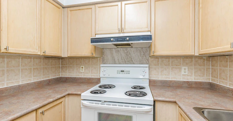 506-2565 Erin Centre Boulevard, Mississauga, ON, L5M 6Z8 - 11