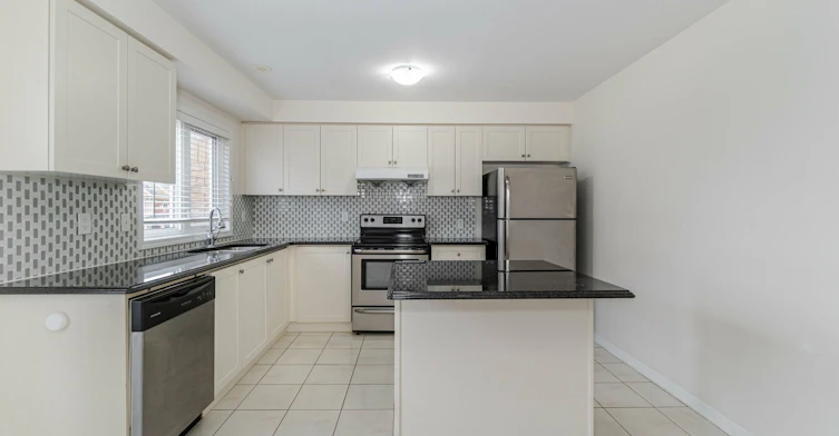 4 Colonel Frank Ching Crescent, Brampton, ON, L4Y 5W5 - 7