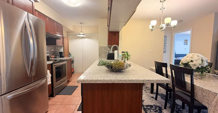 1721-3888 Duke Of York Boulevard, Mississauga, ON, L5B 4P5 - 4
