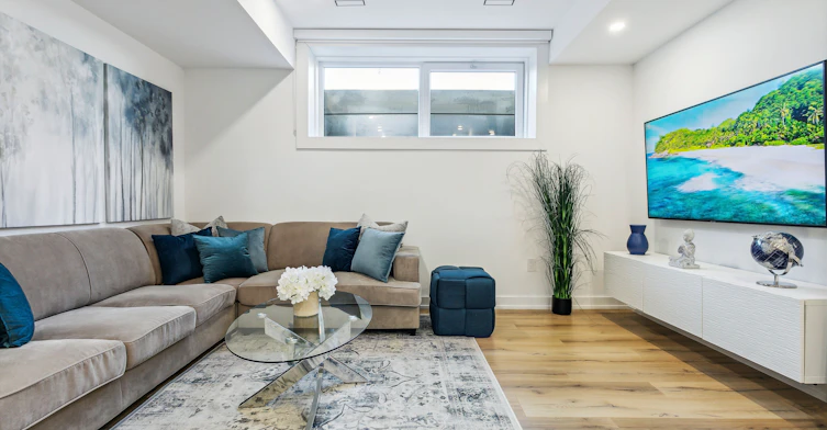 Lower-73 Guthrie Avenue, Toronto, ON, M8Z 2M9 - 4