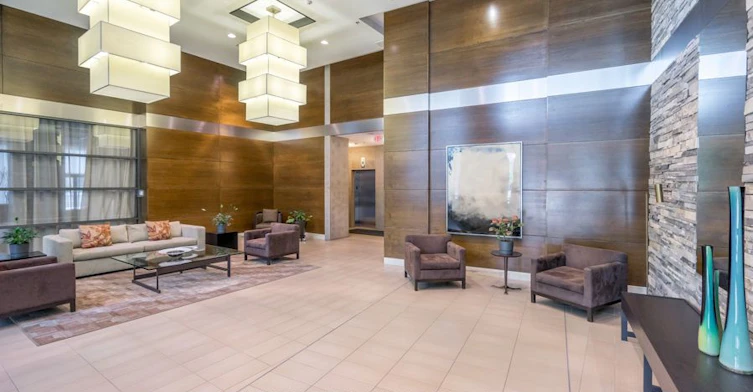 304-1 Hurontario Street, Mississauga, ON, L5G 3G8 - 2
