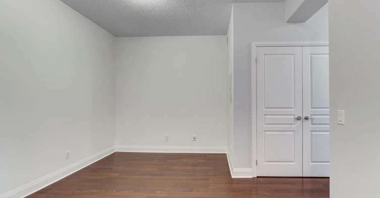 304-1 Hurontario Street, Mississauga, ON, L5G 3G8 - 14