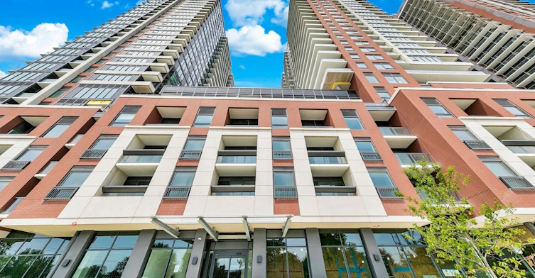 519-4010 Eglinton Avenue W, Toronto, ON, M9A 4M2