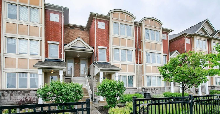 8-3985 Eglinton Avenue W, Mississauga, ON, L5M 0E7 - 2