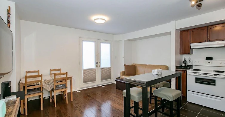 8-3985 Eglinton Avenue W, Mississauga, ON, L5M 0E7 - 11